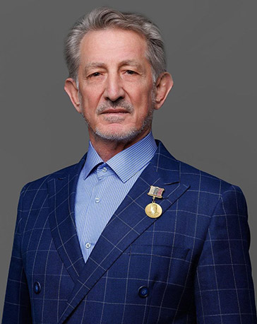 Ахмадов Рамзан Аюбович